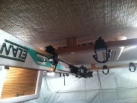 hallmark-indoor ski mount